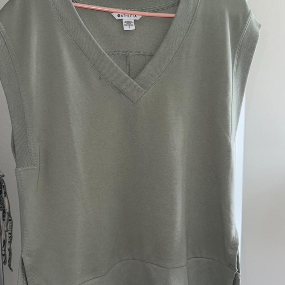 Athleta Women's Sage V-Neck Muscle Tee